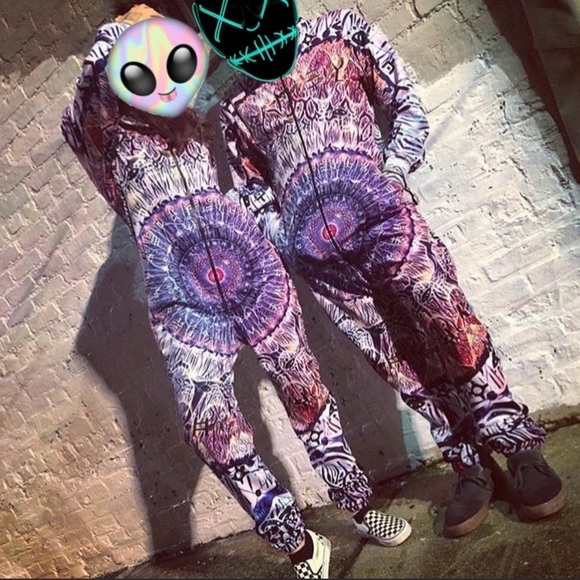 Festival onesie - Picture 2 of 4